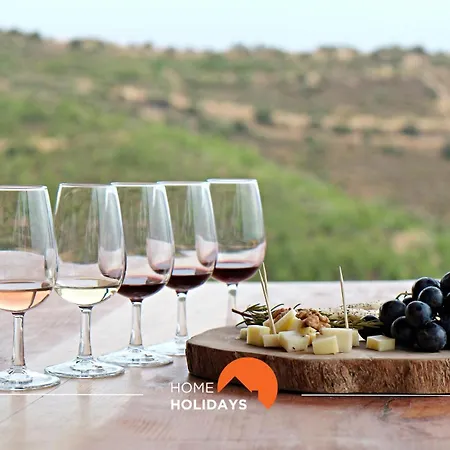 Vakantiehuis #297 Espacosa Vivenda V5 By Holidays *