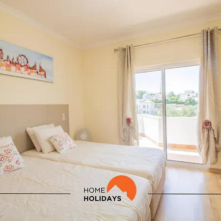 #297 Espacosa Vivenda V5 By Holidays Vakantiehuis *