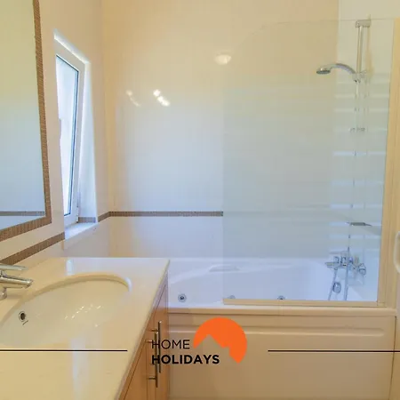 Holiday home #297 Espacosa Vivenda V5 By Holidays